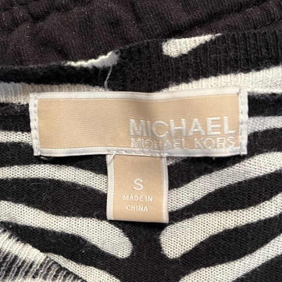 Michael Kors Black & White Zebra Print Lightweight Knit Sweater | Size Small - Picture 7 of 9